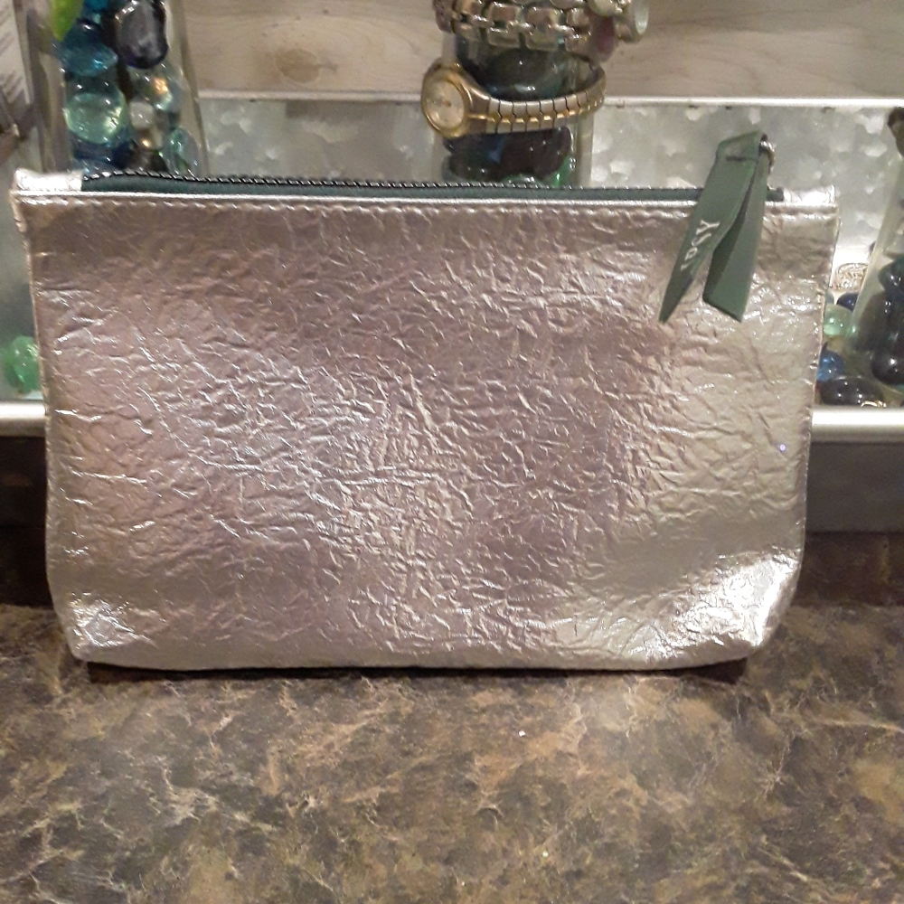 Makeup bag